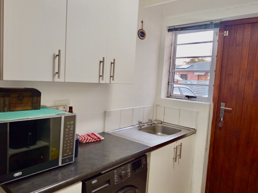 2 Bedroom Property for Sale in Walmer Eastern Cape